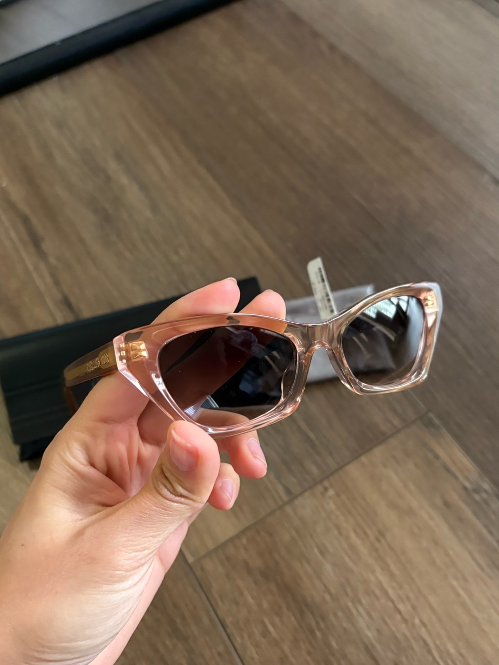 dior midnight B1I cat-eye sunglasses in pink